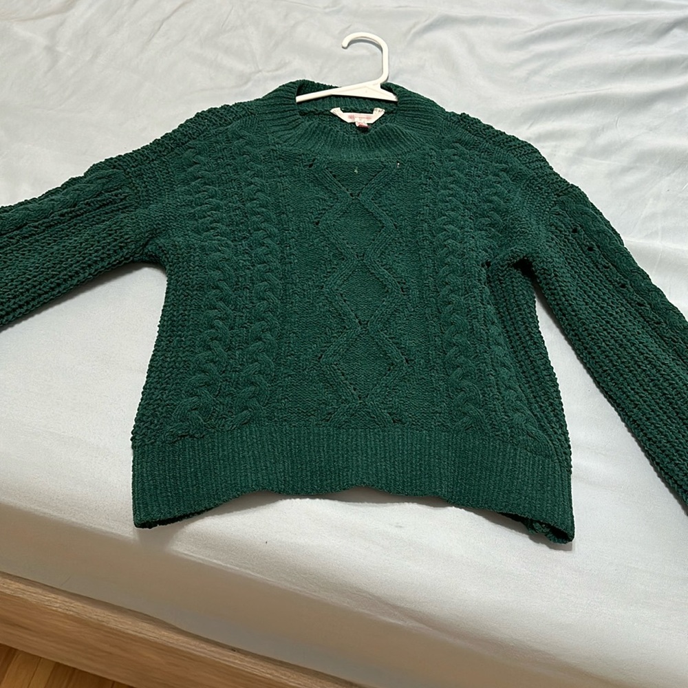Women’s sweater